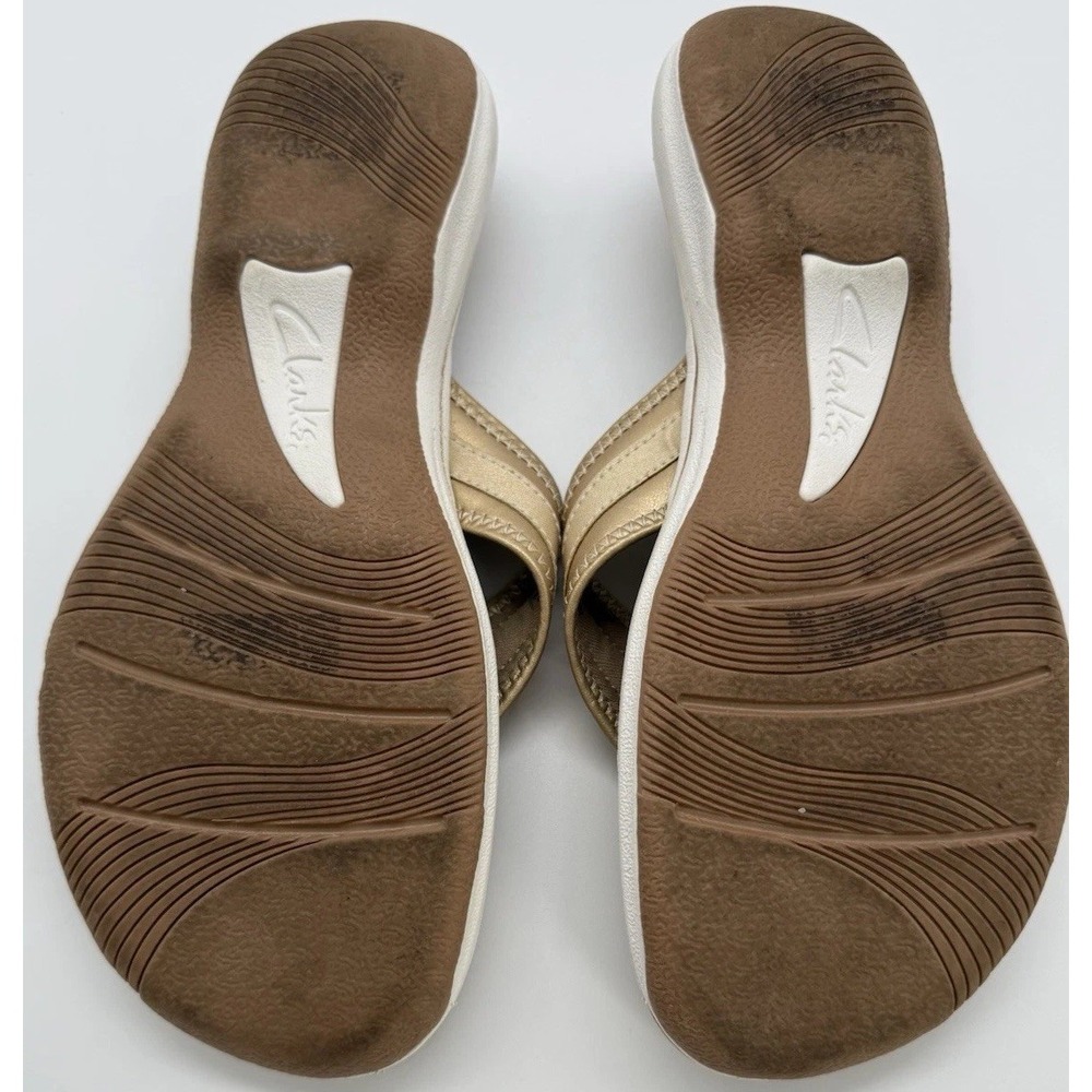 Clarks Collection Sandals Womens 10M Breeze Sea Casual Slip On Thong Flats Taupe - Picture 7 of 10